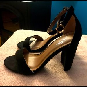 J. Adams Shirley Heels- Ankle Strap High Heel Dressy Sandals Size 8